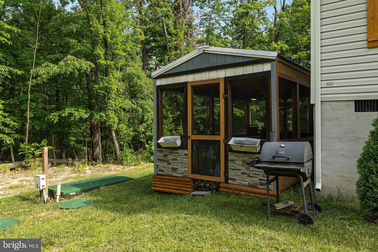 2749 E LEE HWY, NEW MARKET, Virginia 22844, 4 Bedrooms Bedrooms, ,2 BathroomsBathrooms,Residential,For sale,2749 E LEE HWY,VASH2011708 MLS # VASH2011708