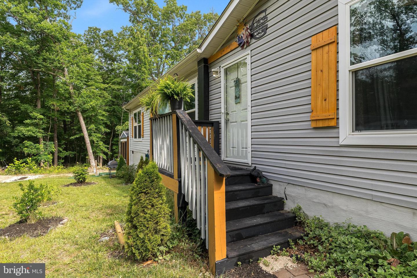 2749 E LEE HWY, NEW MARKET, Virginia 22844, 4 Bedrooms Bedrooms, ,2 BathroomsBathrooms,Residential,For sale,2749 E LEE HWY,VASH2011708 MLS # VASH2011708