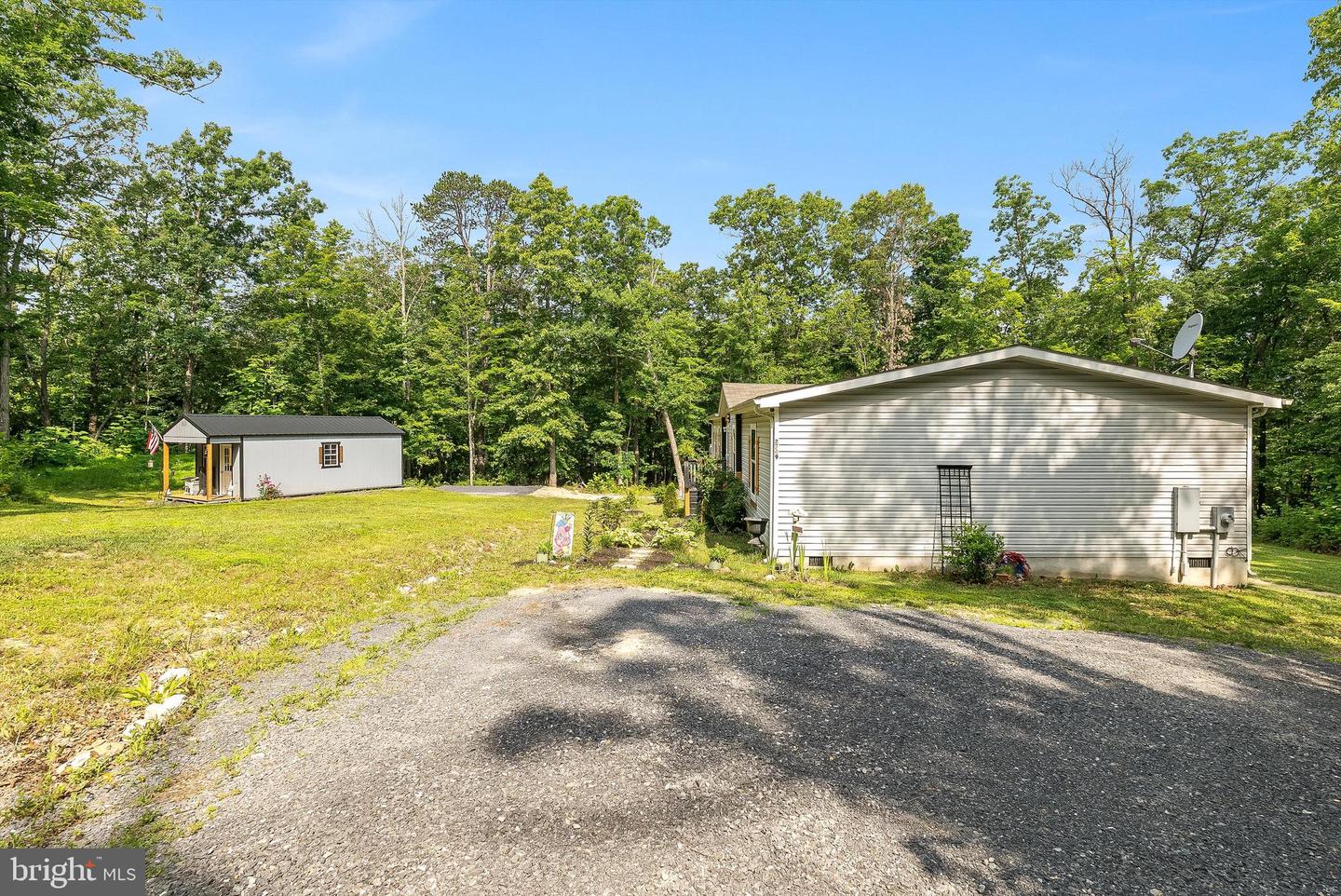 2749 E LEE HWY, NEW MARKET, Virginia 22844, 4 Bedrooms Bedrooms, ,2 BathroomsBathrooms,Residential,For sale,2749 E LEE HWY,VASH2011708 MLS # VASH2011708