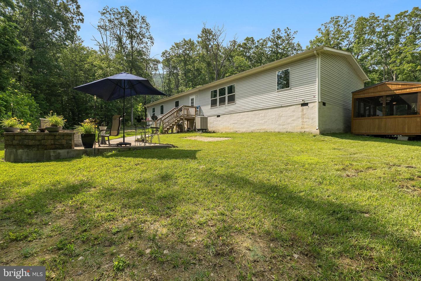 2749 E LEE HWY, NEW MARKET, Virginia 22844, 4 Bedrooms Bedrooms, ,2 BathroomsBathrooms,Residential,For sale,2749 E LEE HWY,VASH2011708 MLS # VASH2011708