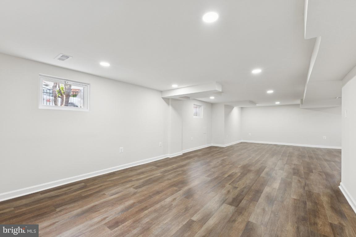 6087 8TH PL N, ARLINGTON, Virginia 22205, 4 Bedrooms Bedrooms, ,3 BathroomsBathrooms,Residential,For sale,6087 8TH PL N,VAAR2059266 MLS # VAAR2059266