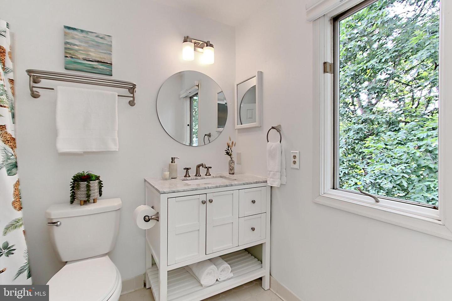12511 N LAKE CT, FAIRFAX, Virginia 22033, 3 Bedrooms Bedrooms, ,3 BathroomsBathrooms,Residential,For sale,12511 N LAKE CT,VAFX2247956 MLS # VAFX2247956