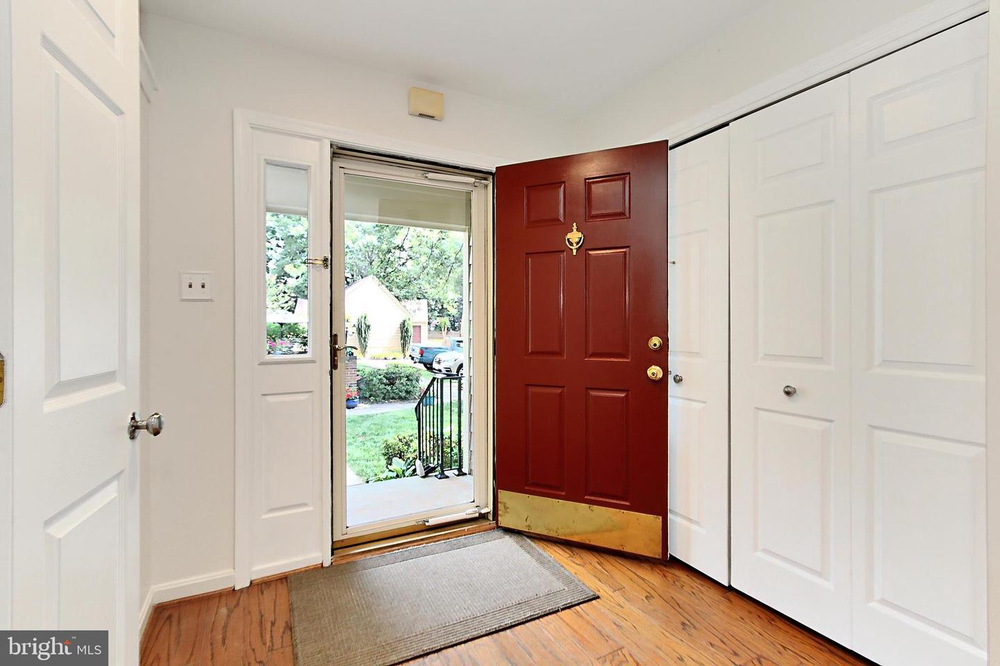 12511 N LAKE CT, FAIRFAX, Virginia 22033, 3 Bedrooms Bedrooms, ,3 BathroomsBathrooms,Residential,For sale,12511 N LAKE CT,VAFX2247956 MLS # VAFX2247956