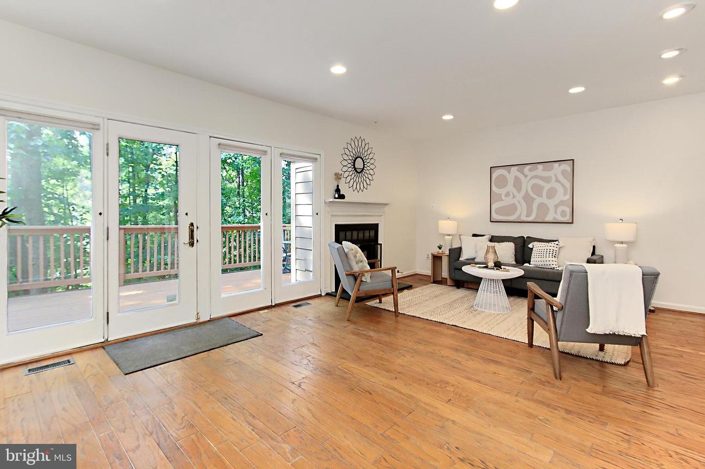 12511 N LAKE CT, FAIRFAX, Virginia 22033, 3 Bedrooms Bedrooms, ,3 BathroomsBathrooms,Residential,For sale,12511 N LAKE CT,VAFX2247956 MLS # VAFX2247956