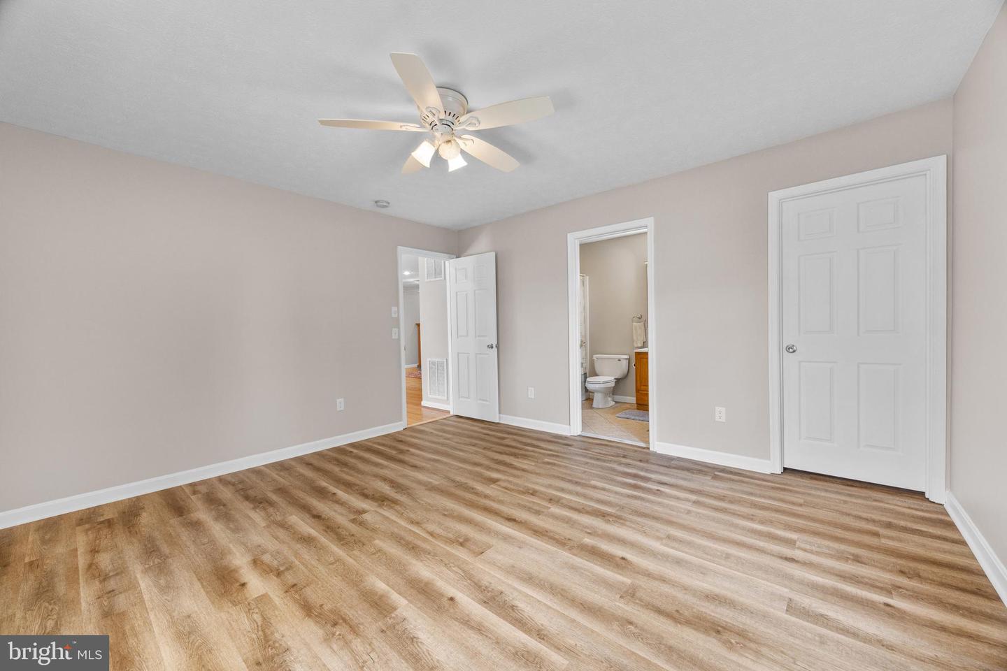 188 S SUNSET DR, BROADWAY, Virginia 22815, 3 Bedrooms Bedrooms, ,2 BathroomsBathrooms,Residential,For sale,188 S SUNSET DR,VARO2002380 MLS # VARO2002380