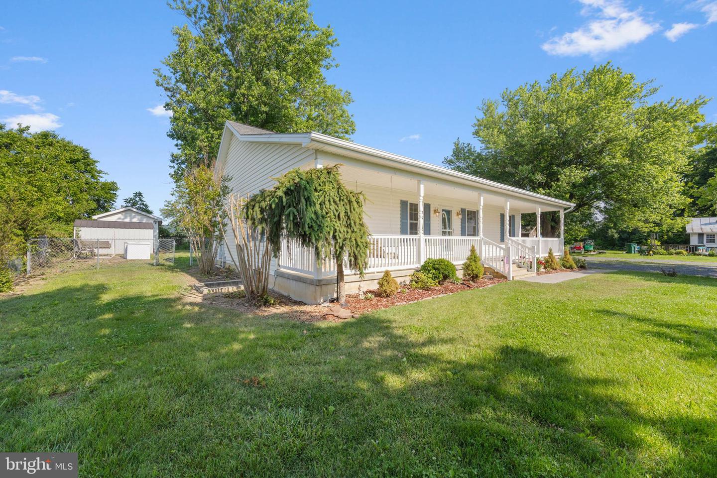 188 S SUNSET DR, BROADWAY, Virginia 22815, 3 Bedrooms Bedrooms, ,2 BathroomsBathrooms,Residential,For sale,188 S SUNSET DR,VARO2002380 MLS # VARO2002380