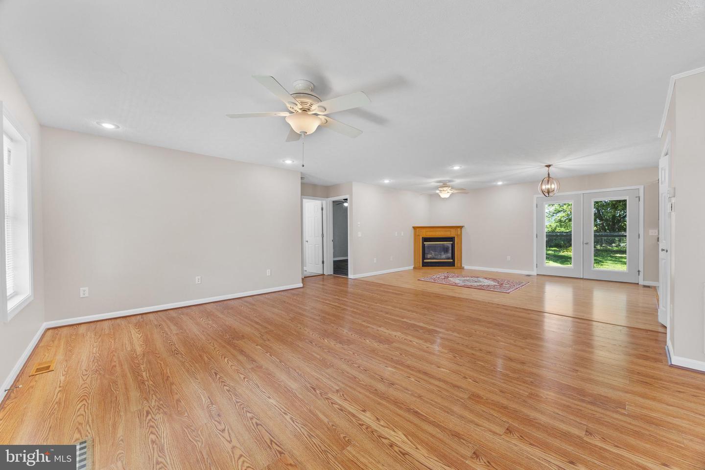 188 S SUNSET DR, BROADWAY, Virginia 22815, 3 Bedrooms Bedrooms, ,2 BathroomsBathrooms,Residential,For sale,188 S SUNSET DR,VARO2002380 MLS # VARO2002380