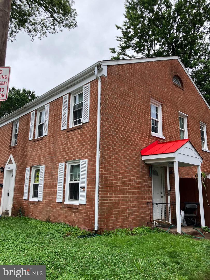 9718 PICKETT LN, MANASSAS, Virginia 20110, 3 Bedrooms Bedrooms, ,1 BathroomBathrooms,Residential,For sale,9718 PICKETT LN,VAMN2008522 MLS # VAMN2008522