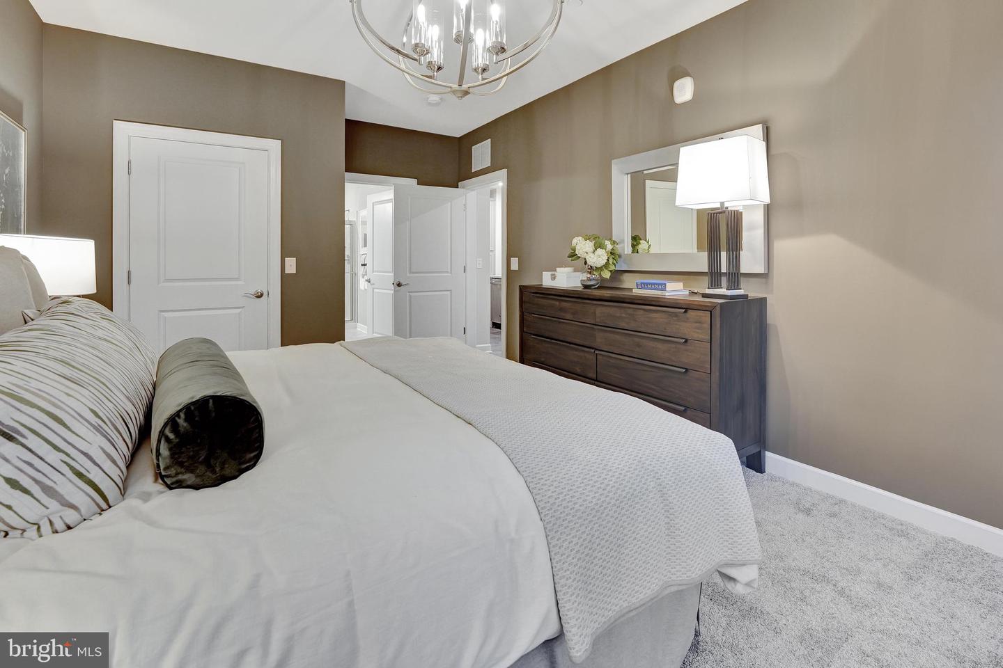 21731 DOVEKIE TER #2403, ASHBURN, Virginia 20147, 2 Bedrooms Bedrooms, ,2 BathroomsBathrooms,Residential,For sale,21731 DOVEKIE TER #2403,VALO2099756 MLS # VALO2099756