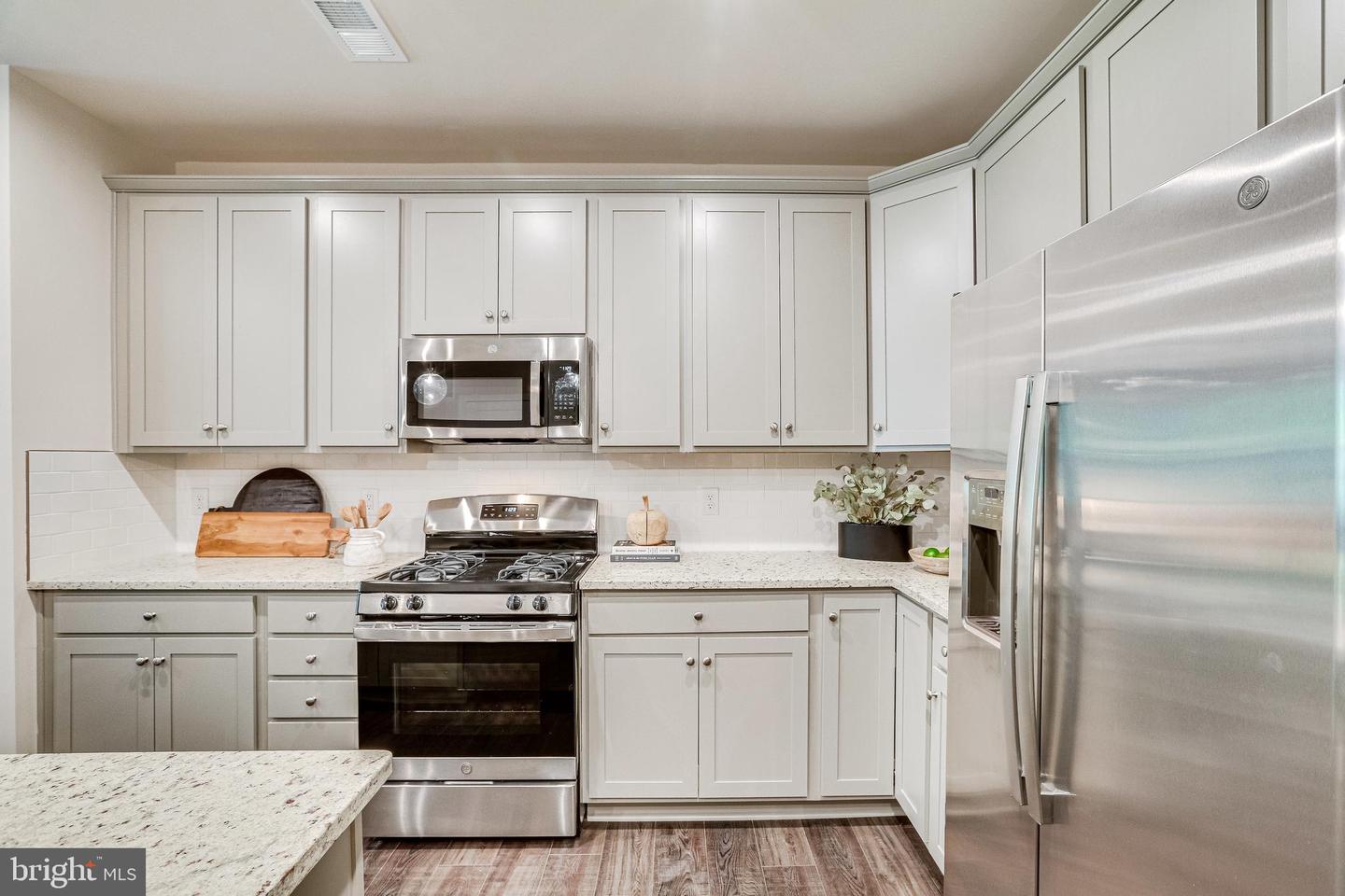 21731 DOVEKIE TER #2403, ASHBURN, Virginia 20147, 2 Bedrooms Bedrooms, ,2 BathroomsBathrooms,Residential,For sale,21731 DOVEKIE TER #2403,VALO2099756 MLS # VALO2099756