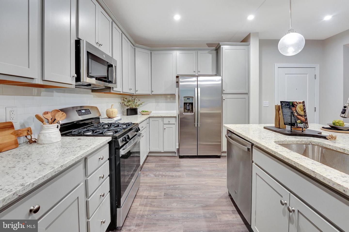 21731 DOVEKIE TER #2403, ASHBURN, Virginia 20147, 2 Bedrooms Bedrooms, ,2 BathroomsBathrooms,Residential,For sale,21731 DOVEKIE TER #2403,VALO2099756 MLS # VALO2099756