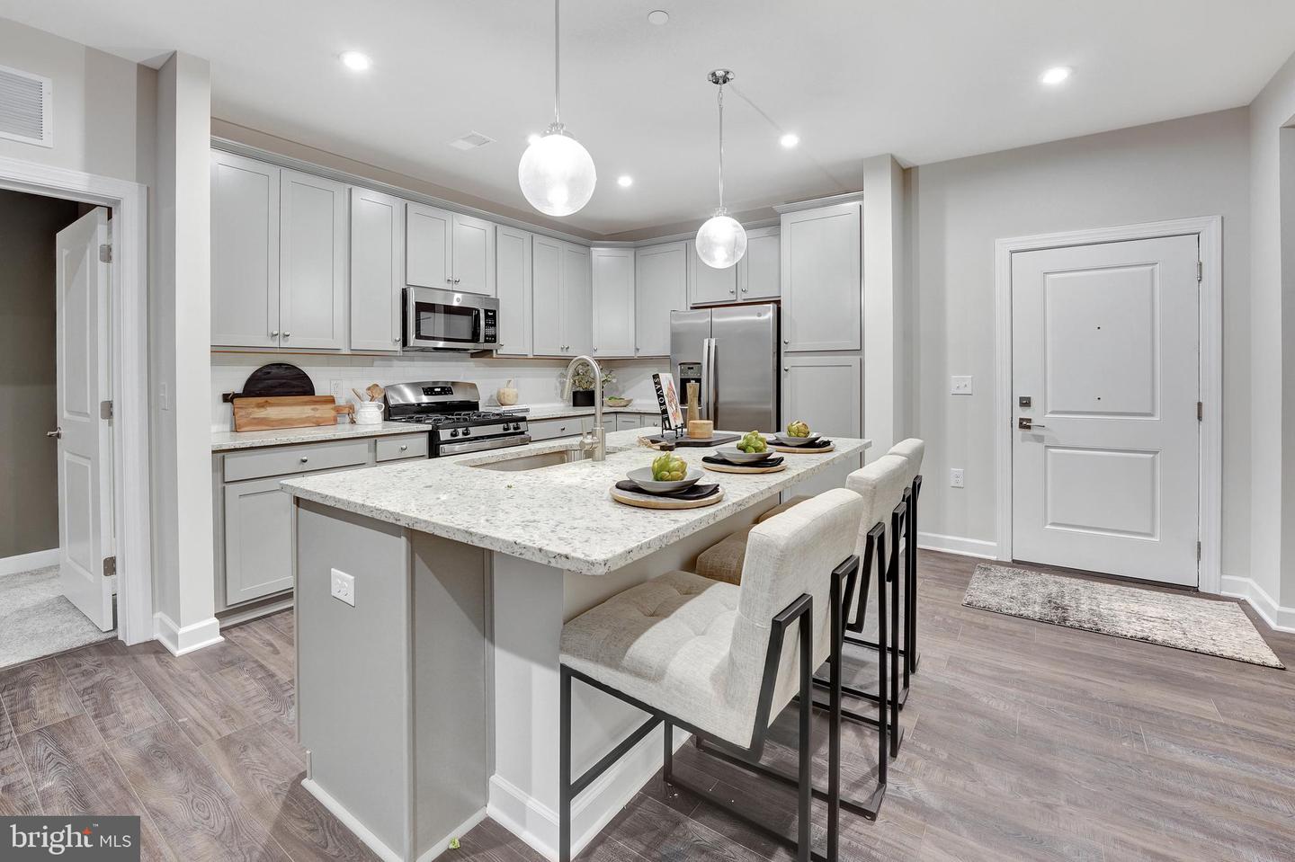 21731 DOVEKIE TER #2403, ASHBURN, Virginia 20147, 2 Bedrooms Bedrooms, ,2 BathroomsBathrooms,Residential,For sale,21731 DOVEKIE TER #2403,VALO2099756 MLS # VALO2099756
