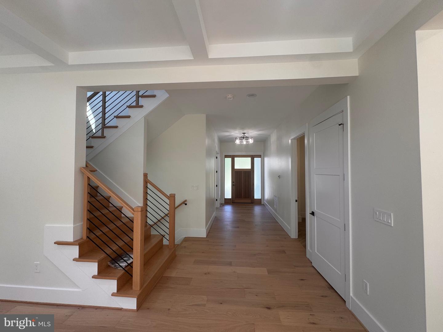 517 WALKER ST SW, VIENNA, Virginia 22180, 6 Bedrooms Bedrooms, ,5 BathroomsBathrooms,Residential,For sale,517 WALKER ST SW,VAFX2248012 MLS # VAFX2248012
