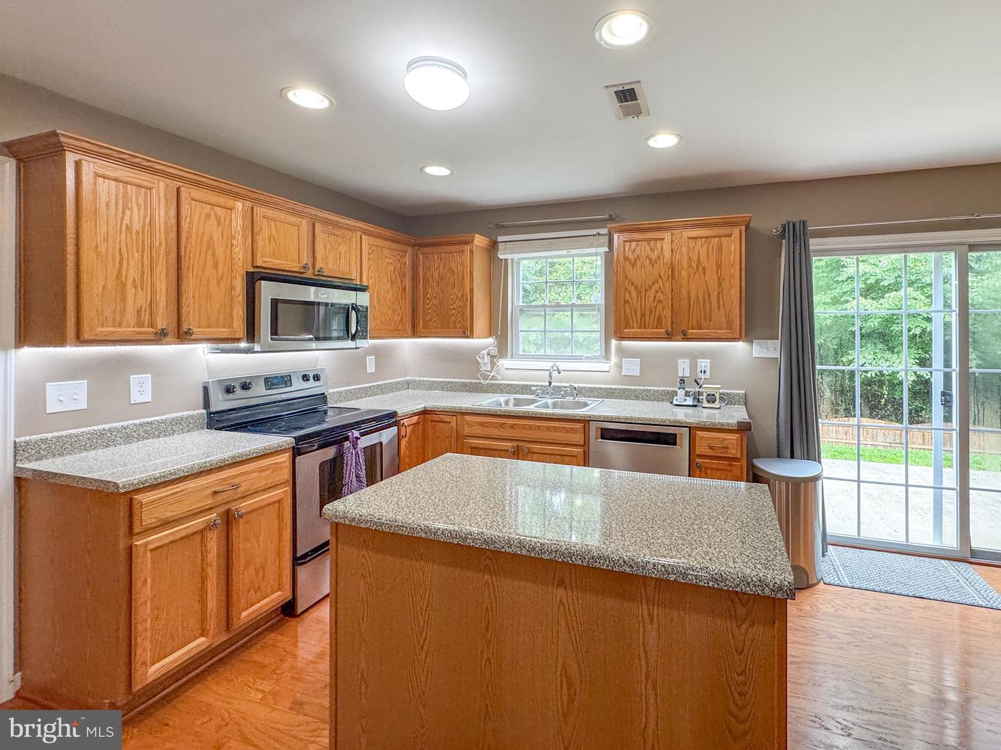 108 APPLE ORCHARD RD, LOUISA, Virginia 23093, 4 Bedrooms Bedrooms, ,2 BathroomsBathrooms,Residential,For sale,108 APPLE ORCHARD RD,VALA2008064 MLS # VALA2008064
