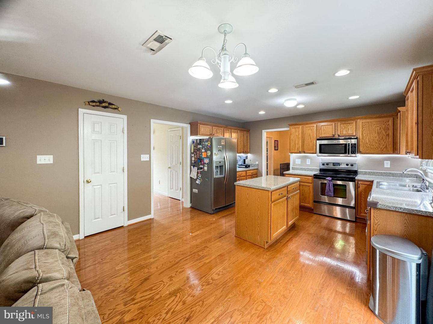 108 APPLE ORCHARD RD, LOUISA, Virginia 23093, 4 Bedrooms Bedrooms, ,2 BathroomsBathrooms,Residential,For sale,108 APPLE ORCHARD RD,VALA2008064 MLS # VALA2008064
