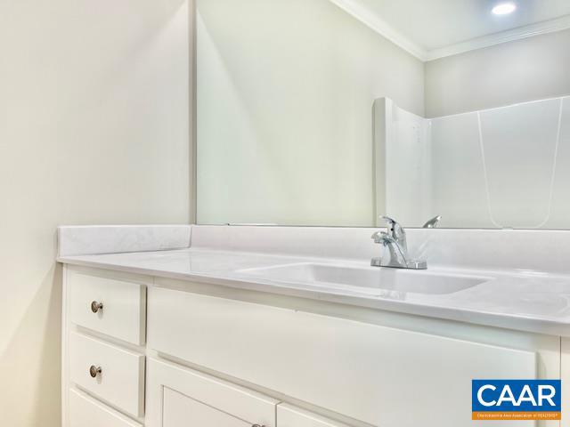 140 NORTHSIDE PARK, LOUISA, Virginia 23093, 3 Bedrooms Bedrooms, ,2 BathroomsBathrooms,Residential,For sale,140 NORTHSIDE PARK,663293 MLS # 663293
