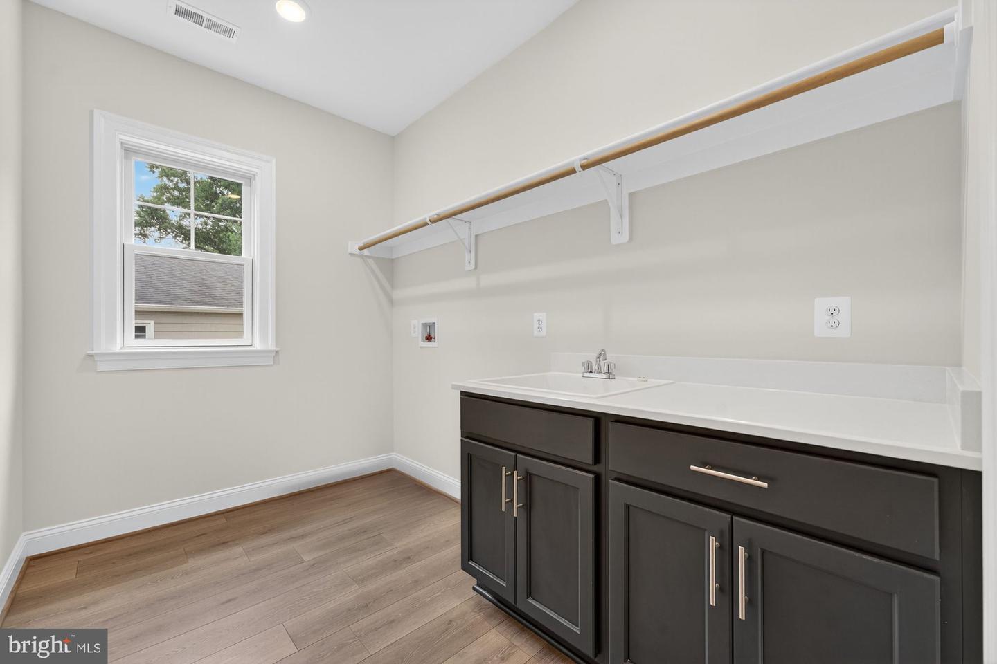 9350 TOVITO DR, FAIRFAX, Virginia 22031, 5 Bedrooms Bedrooms, ,4 BathroomsBathrooms,Residential,For sale,9350 TOVITO DR,VAFX2228440 MLS # VAFX2228440