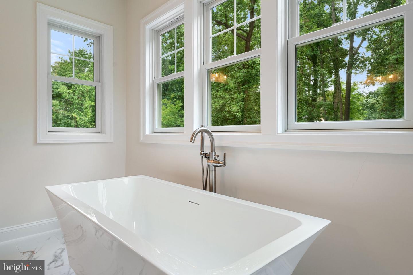 9350 TOVITO DR, FAIRFAX, Virginia 22031, 5 Bedrooms Bedrooms, ,4 BathroomsBathrooms,Residential,For sale,9350 TOVITO DR,VAFX2228440 MLS # VAFX2228440
