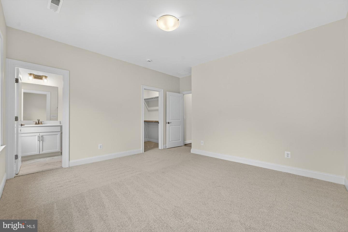 9350 TOVITO DR, FAIRFAX, Virginia 22031, 5 Bedrooms Bedrooms, ,4 BathroomsBathrooms,Residential,For sale,9350 TOVITO DR,VAFX2228440 MLS # VAFX2228440