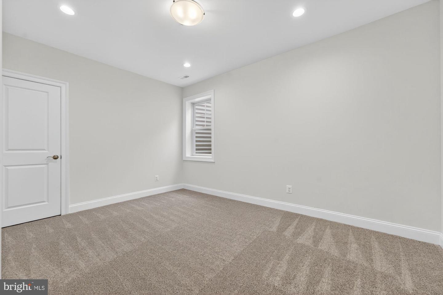 9350 TOVITO DR, FAIRFAX, Virginia 22031, 5 Bedrooms Bedrooms, ,4 BathroomsBathrooms,Residential,For sale,9350 TOVITO DR,VAFX2228440 MLS # VAFX2228440