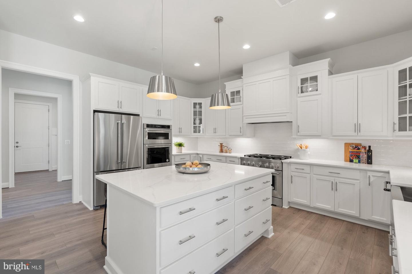 923 WARE ST SW, VIENNA, Virginia 22180, 6 Bedrooms Bedrooms, ,6 BathroomsBathrooms,Residential,For sale,923 WARE ST SW,VAFX2229068 MLS # VAFX2229068