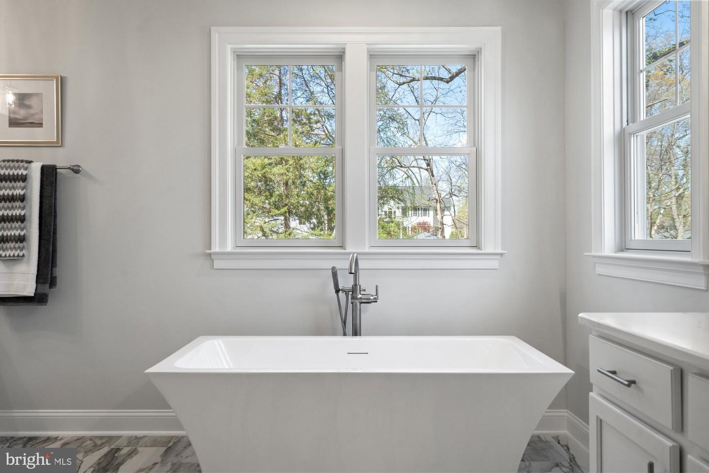 923 WARE ST SW, VIENNA, Virginia 22180, 6 Bedrooms Bedrooms, ,6 BathroomsBathrooms,Residential,For sale,923 WARE ST SW,VAFX2229068 MLS # VAFX2229068