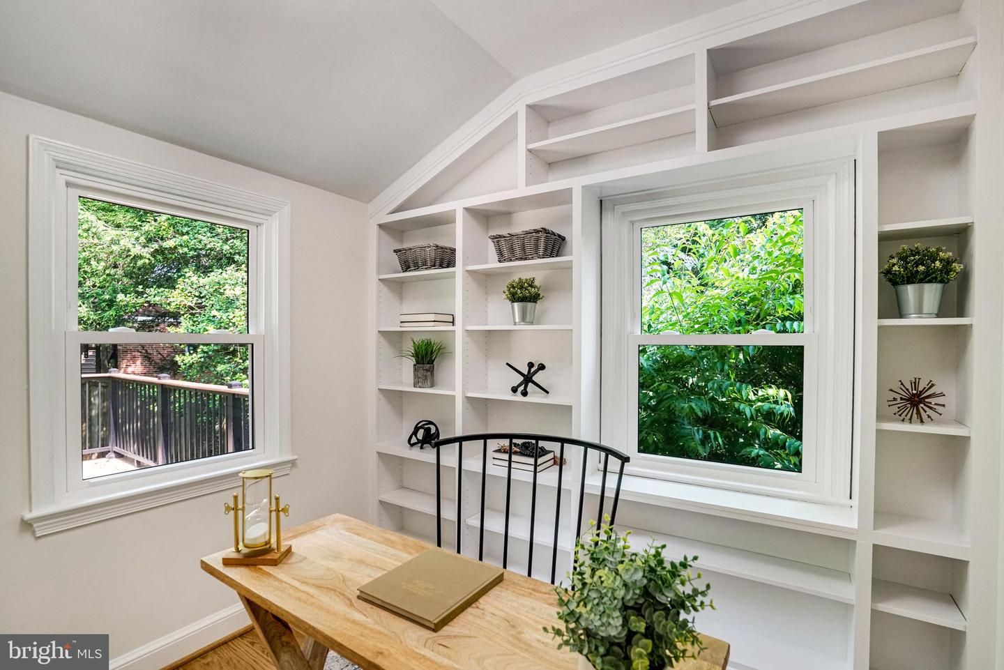 1705 N QUESADA ST, ARLINGTON, Virginia 22205, 3 Bedrooms Bedrooms, ,2 BathroomsBathrooms,Residential,For sale,1705 N QUESADA ST,VAAR2054756 MLS # VAAR2054756