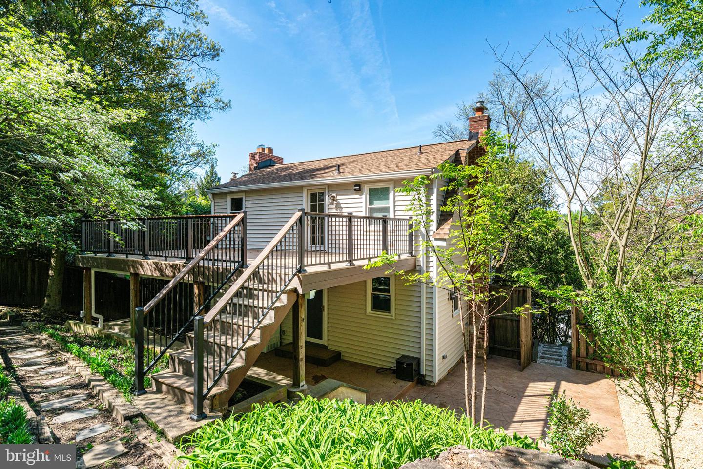 1705 N QUESADA ST, ARLINGTON, Virginia 22205, 3 Bedrooms Bedrooms, ,2 BathroomsBathrooms,Residential,For sale,1705 N QUESADA ST,VAAR2054756 MLS # VAAR2054756