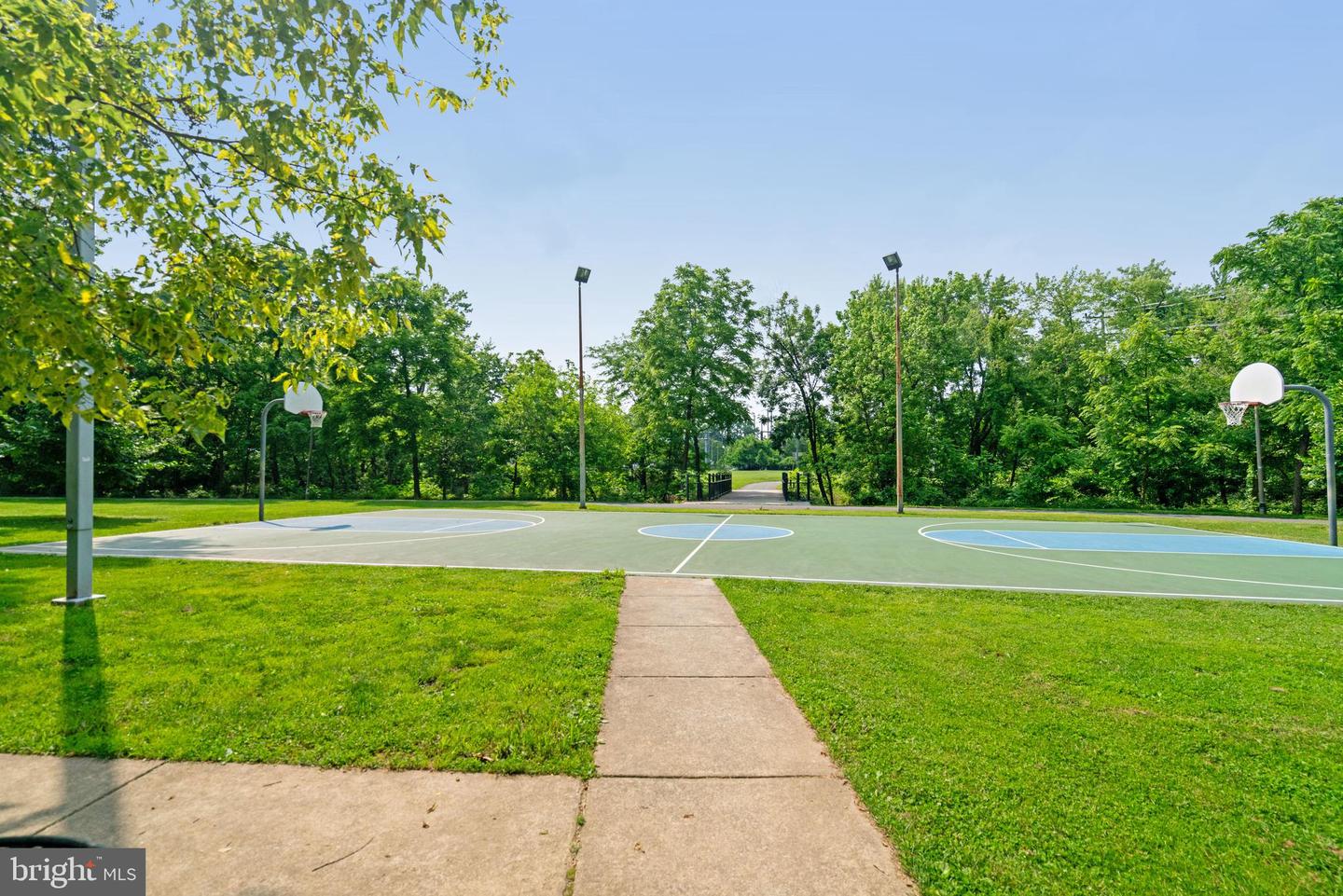 1705 N QUESADA ST, ARLINGTON, Virginia 22205, 3 Bedrooms Bedrooms, ,2 BathroomsBathrooms,Residential,For sale,1705 N QUESADA ST,VAAR2054756 MLS # VAAR2054756
