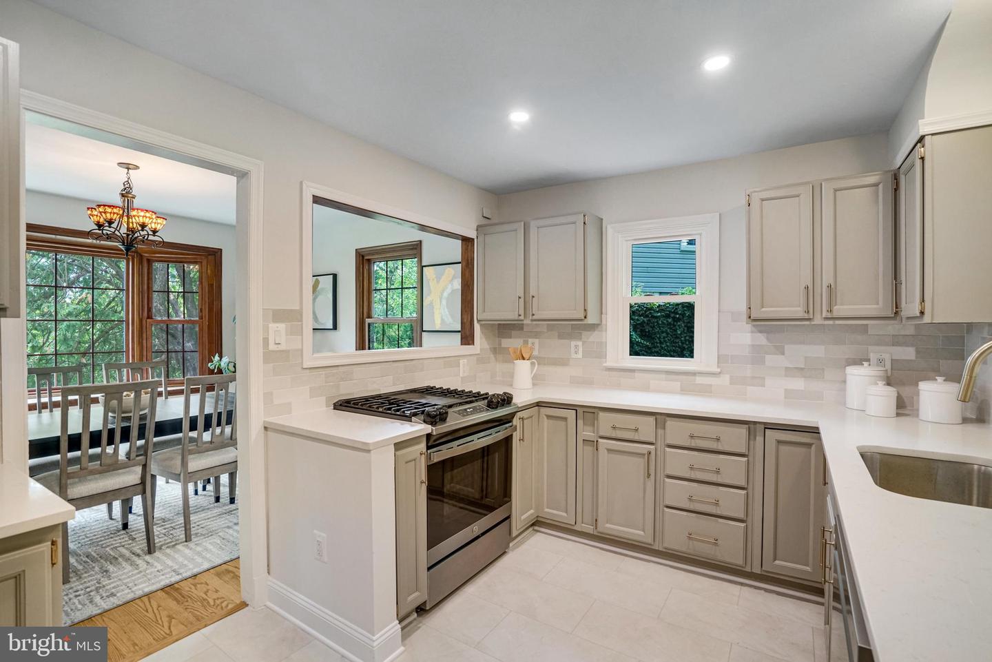 1705 N QUESADA ST, ARLINGTON, Virginia 22205, 3 Bedrooms Bedrooms, ,2 BathroomsBathrooms,Residential,For sale,1705 N QUESADA ST,VAAR2054756 MLS # VAAR2054756