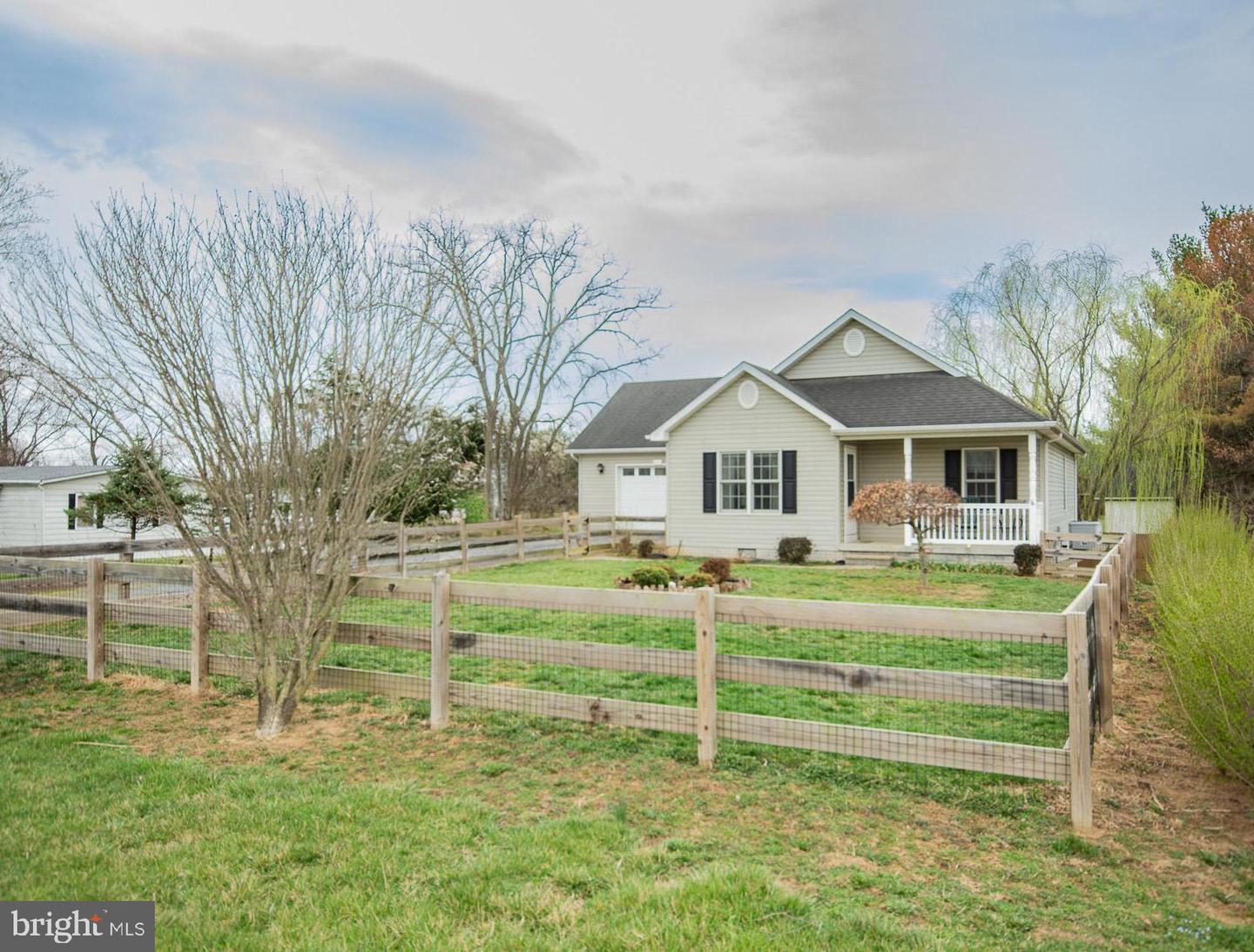 200 WOODBINE RD, CLEAR BROOK, Virginia 22624, 3 Bedrooms Bedrooms, ,2 BathroomsBathrooms,Residential,For sale,200 WOODBINE RD,VAFV2033144 MLS # VAFV2033144