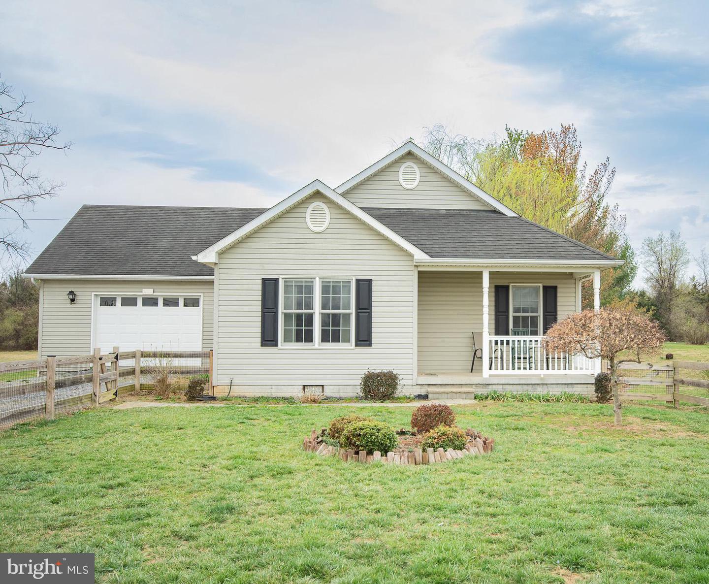 200 WOODBINE RD, CLEAR BROOK, Virginia 22624, 3 Bedrooms Bedrooms, ,2 BathroomsBathrooms,Residential,For sale,200 WOODBINE RD,VAFV2033144 MLS # VAFV2033144
