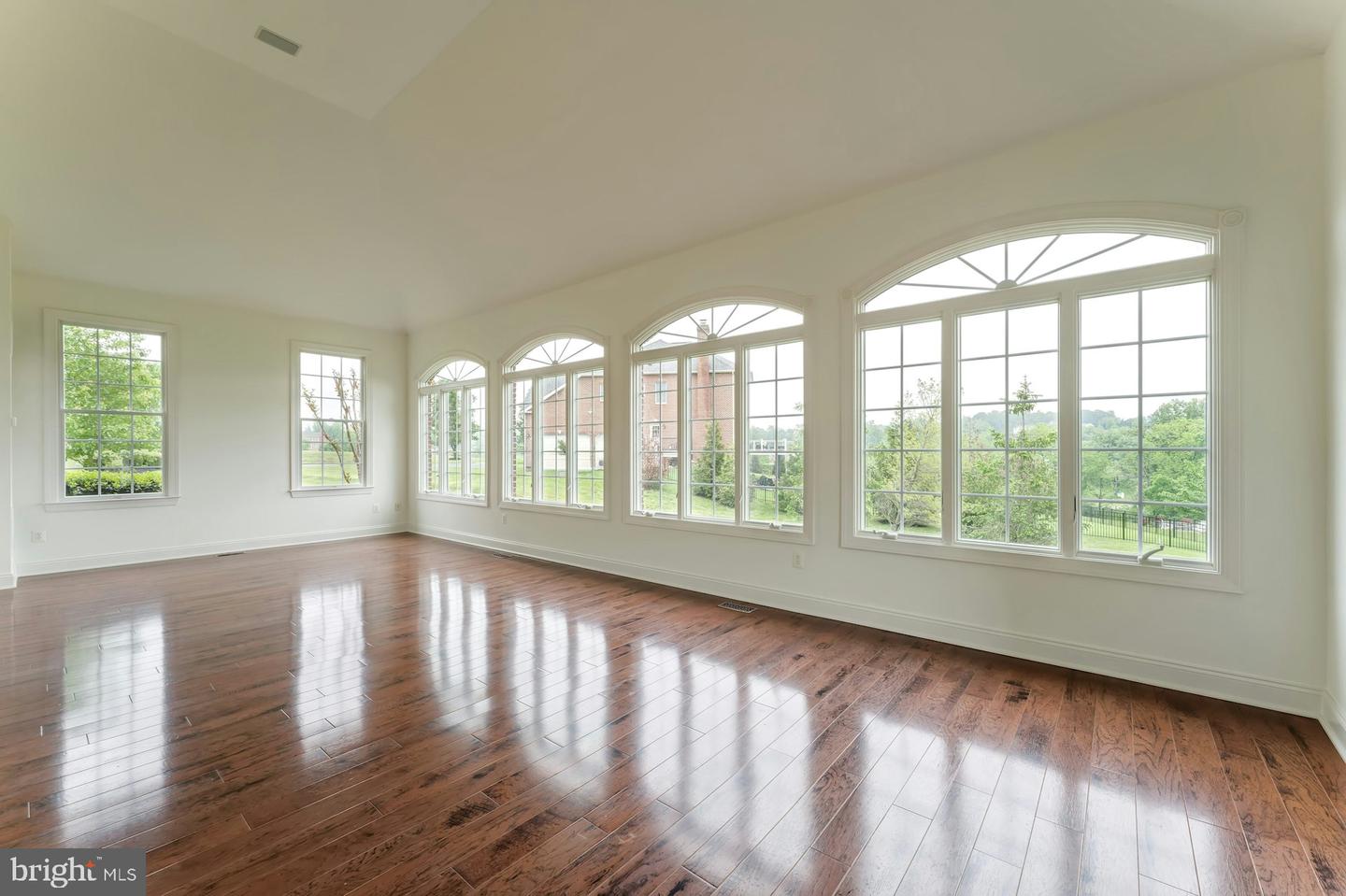 18102 EAGLESHAM CT, LEESBURG, Virginia 20175, 5 Bedrooms Bedrooms, ,5 BathroomsBathrooms,Residential,For sale,18102 EAGLESHAM CT,VALO2092994 MLS # VALO2092994