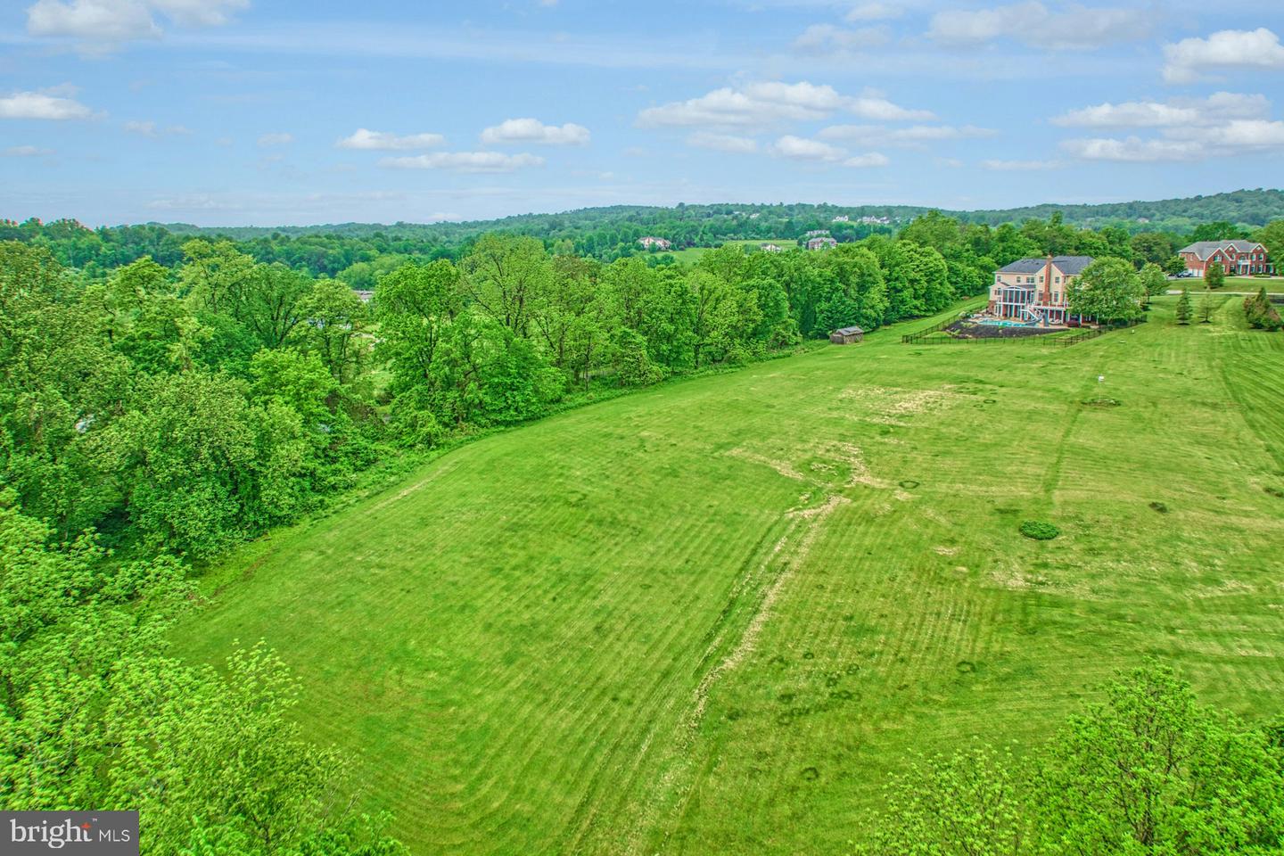 18102 EAGLESHAM CT, LEESBURG, Virginia 20175, 5 Bedrooms Bedrooms, ,5 BathroomsBathrooms,Residential,For sale,18102 EAGLESHAM CT,VALO2092994 MLS # VALO2092994