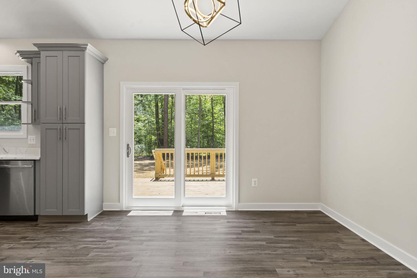 77 FOREST GROVE RD, COLONIAL BEACH, Virginia 22443, 3 Bedrooms Bedrooms, ,2 BathroomsBathrooms,Residential,For sale,77 FOREST GROVE RD,VAWE2008646 MLS # VAWE2008646