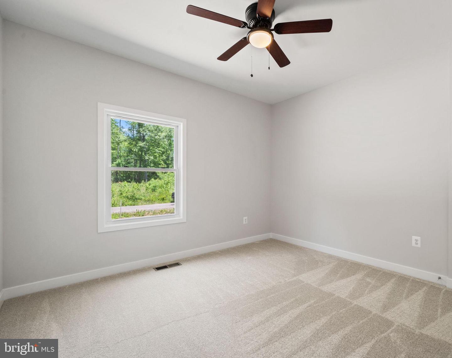 77 FOREST GROVE RD, COLONIAL BEACH, Virginia 22443, 3 Bedrooms Bedrooms, ,2 BathroomsBathrooms,Residential,For sale,77 FOREST GROVE RD,VAWE2008646 MLS # VAWE2008646