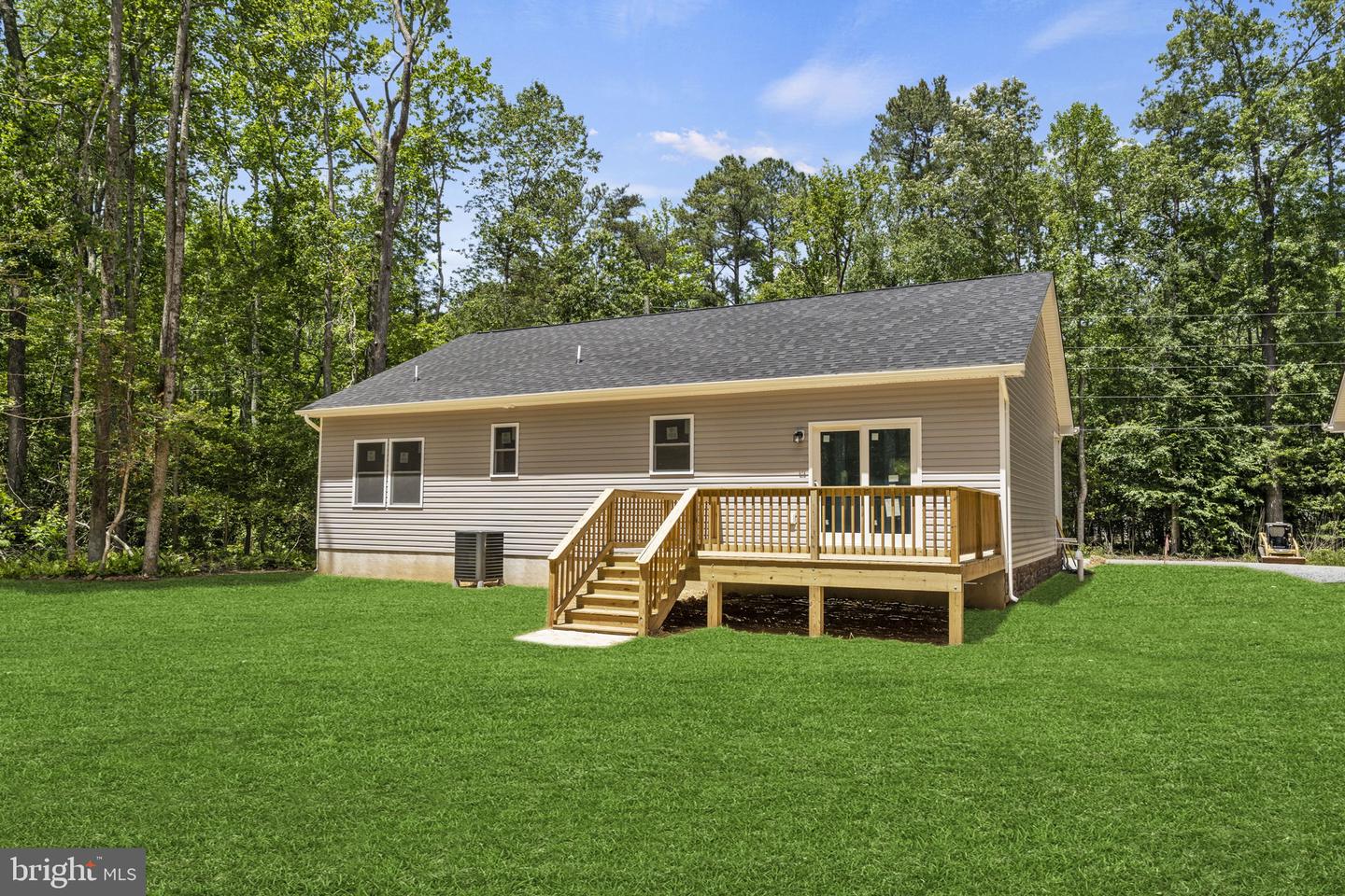 77 FOREST GROVE RD, COLONIAL BEACH, Virginia 22443, 3 Bedrooms Bedrooms, ,2 BathroomsBathrooms,Residential,For sale,77 FOREST GROVE RD,VAWE2008646 MLS # VAWE2008646