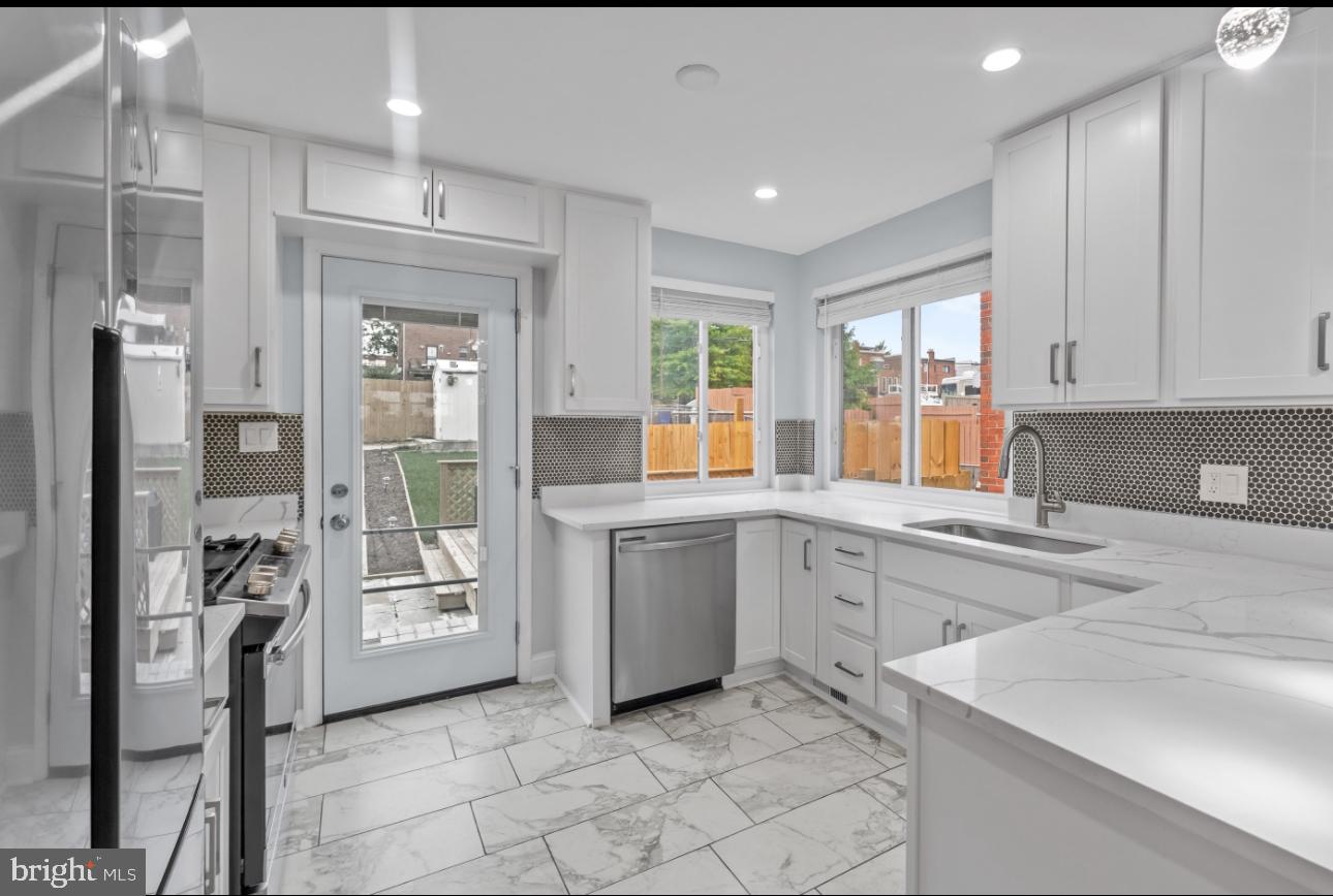 714 HAMILTON ST NE, WASHINGTON, District Of Columbia 20011, 3 Bedrooms Bedrooms, ,2 BathroomsBathrooms,Residential,For sale,714 HAMILTON ST NE,DCDC2197670 MLS # DCDC2197670