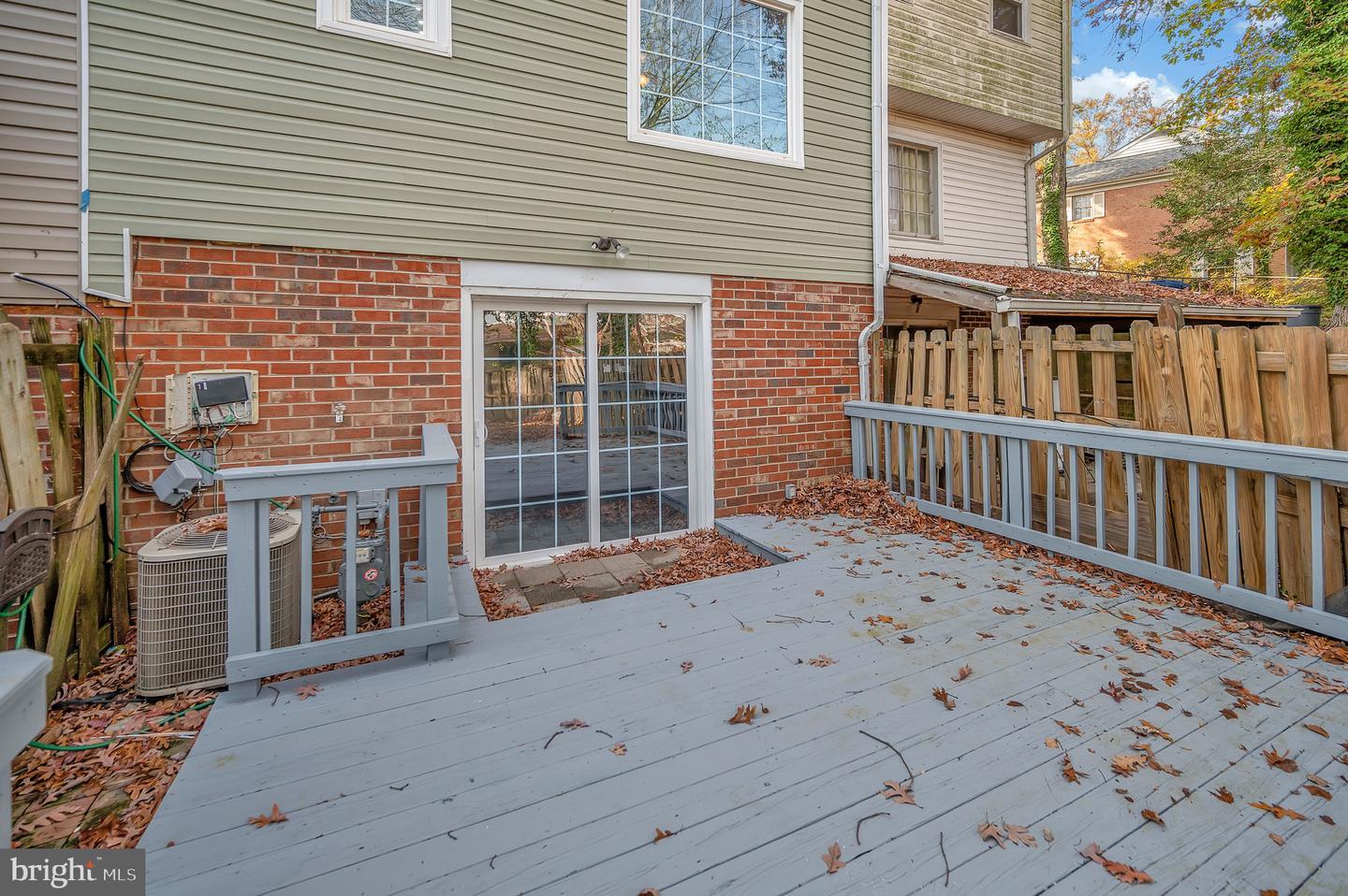 712 OLDE GREENWICH CIR, FREDERICKSBURG, Virginia 22408, 4 Bedrooms Bedrooms, ,2 BathroomsBathrooms,Residential,For sale,712 OLDE GREENWICH CIR,VASP2032728 MLS # VASP2032728
