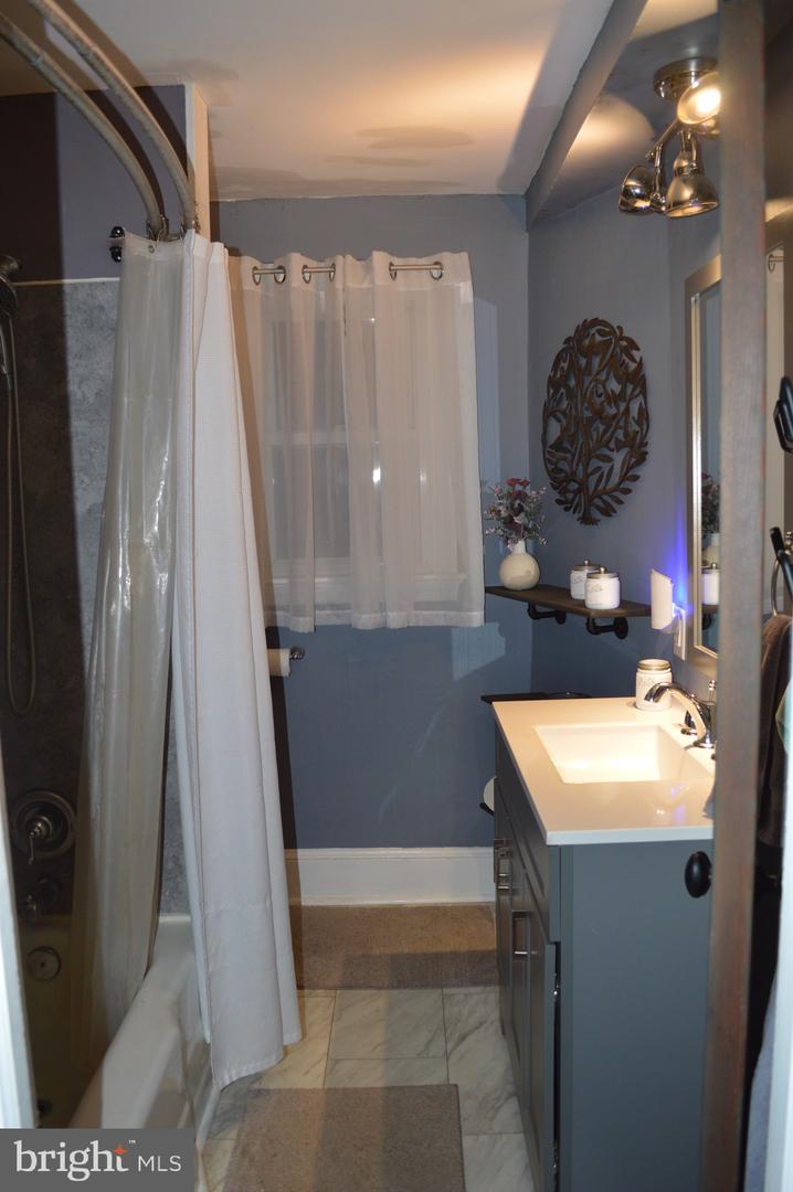 545 CATLETT MOUNTAIN RD, FRONT ROYAL, Virginia 22630, 2 Bedrooms Bedrooms, ,1 BathroomBathrooms,Residential,For sale,545 CATLETT MOUNTAIN RD,VAWR2011152 MLS # VAWR2011152