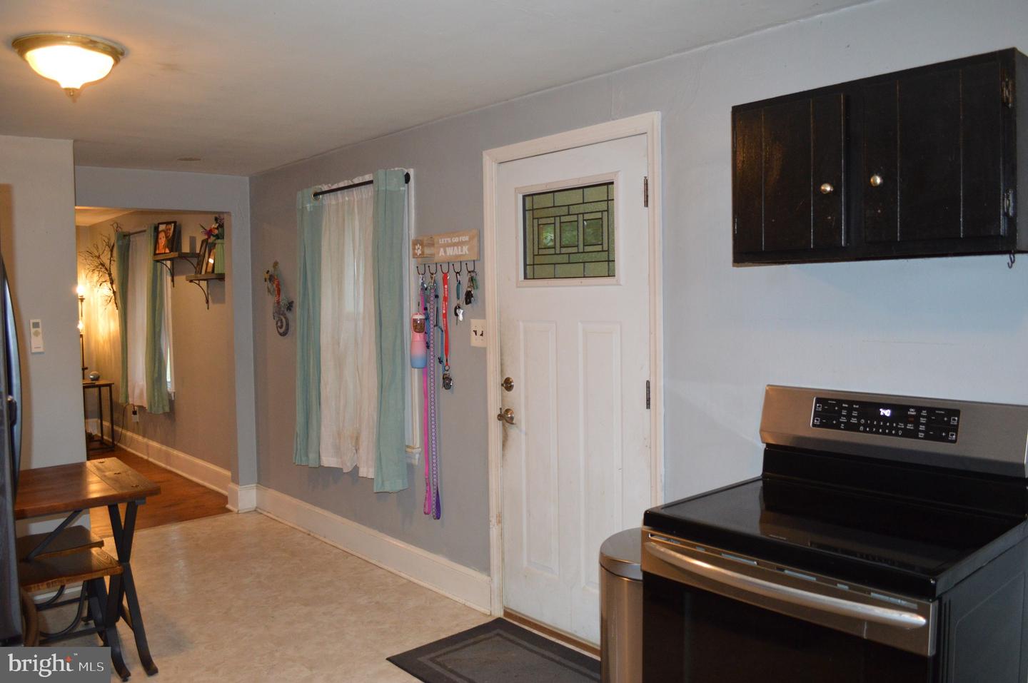 545 CATLETT MOUNTAIN RD, FRONT ROYAL, Virginia 22630, 2 Bedrooms Bedrooms, ,1 BathroomBathrooms,Residential,For sale,545 CATLETT MOUNTAIN RD,VAWR2011152 MLS # VAWR2011152
