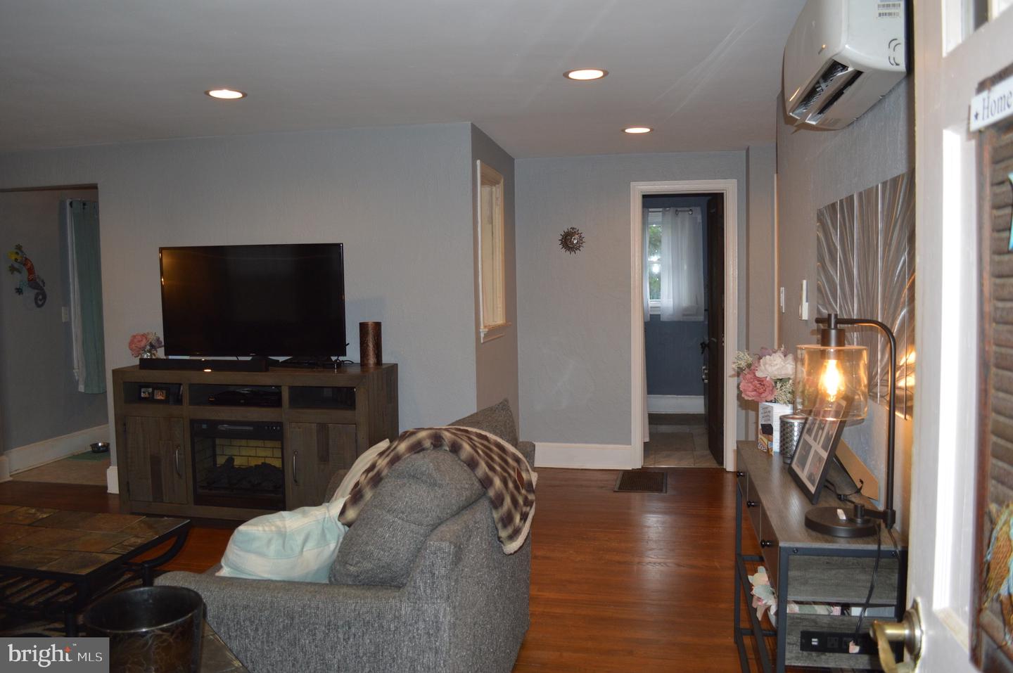 545 CATLETT MOUNTAIN RD, FRONT ROYAL, Virginia 22630, 2 Bedrooms Bedrooms, ,1 BathroomBathrooms,Residential,For sale,545 CATLETT MOUNTAIN RD,VAWR2011152 MLS # VAWR2011152