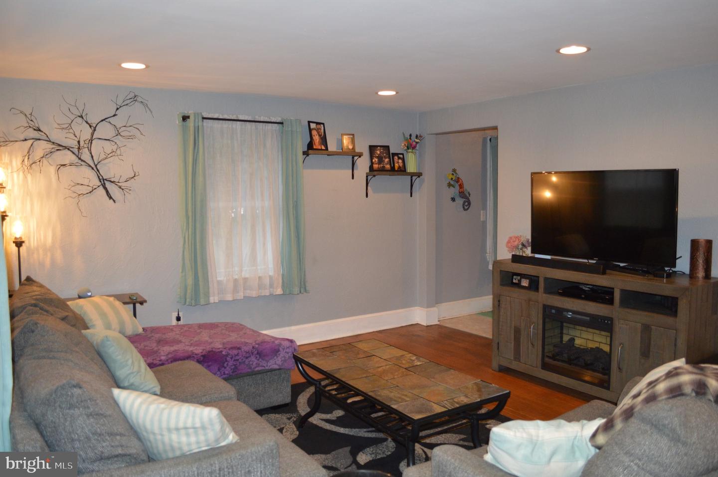 545 CATLETT MOUNTAIN RD, FRONT ROYAL, Virginia 22630, 2 Bedrooms Bedrooms, ,1 BathroomBathrooms,Residential,For sale,545 CATLETT MOUNTAIN RD,VAWR2011152 MLS # VAWR2011152
