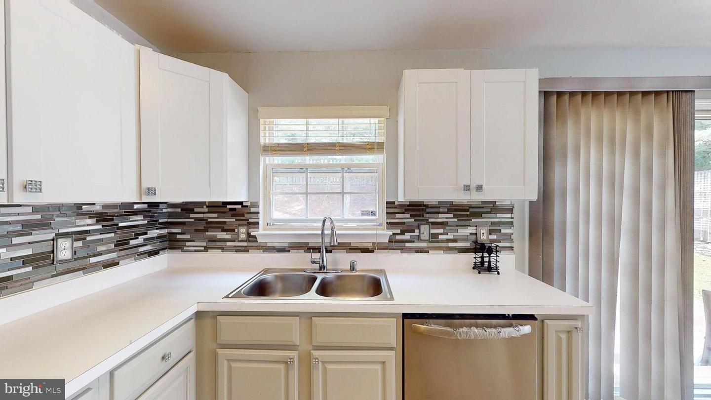 14131 ROCKINGHORSE DR, WOODBRIDGE, Virginia 22193, 4 Bedrooms Bedrooms, ,3 BathroomsBathrooms,Residential,For sale,14131 ROCKINGHORSE DR,VAPW2094716 MLS # VAPW2094716