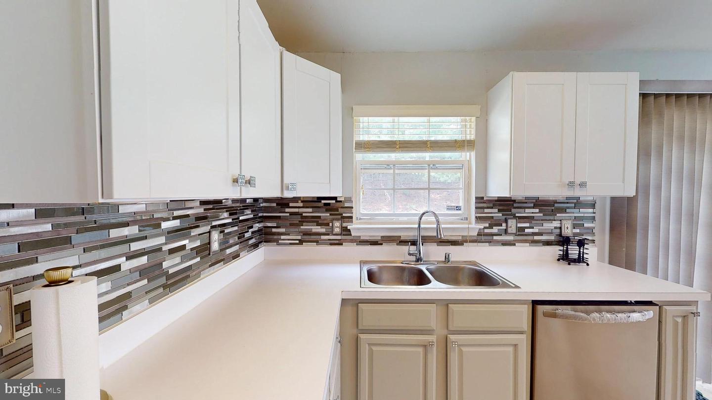14131 ROCKINGHORSE DR, WOODBRIDGE, Virginia 22193, 4 Bedrooms Bedrooms, ,3 BathroomsBathrooms,Residential,For sale,14131 ROCKINGHORSE DR,VAPW2094716 MLS # VAPW2094716