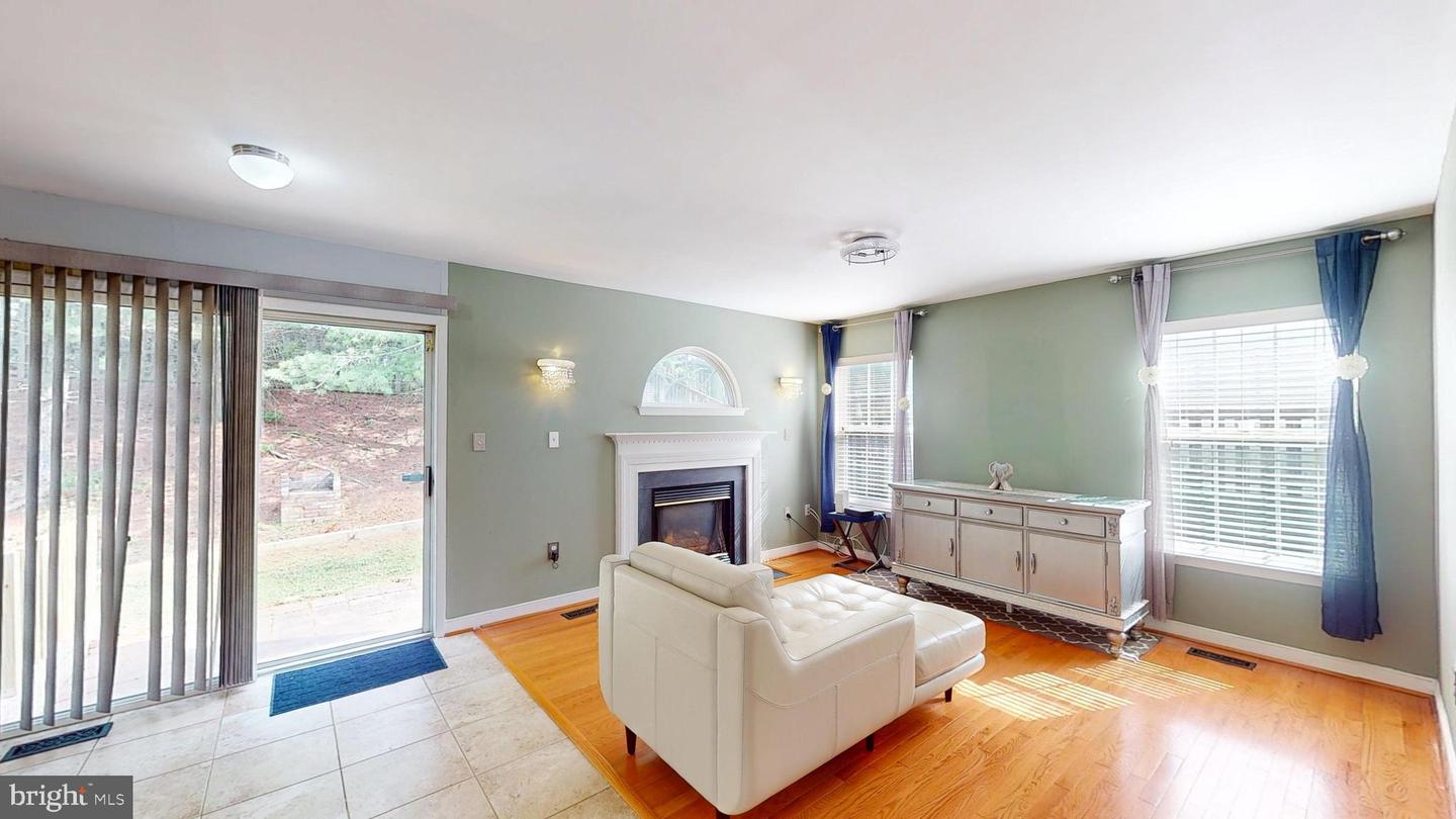 14131 ROCKINGHORSE DR, WOODBRIDGE, Virginia 22193, 4 Bedrooms Bedrooms, ,3 BathroomsBathrooms,Residential,For sale,14131 ROCKINGHORSE DR,VAPW2094716 MLS # VAPW2094716