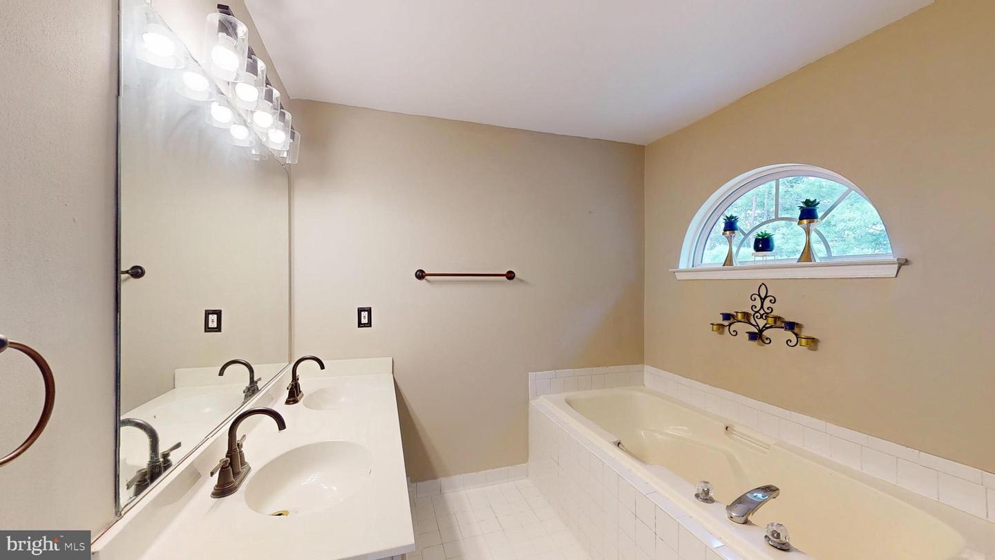 14131 ROCKINGHORSE DR, WOODBRIDGE, Virginia 22193, 4 Bedrooms Bedrooms, ,3 BathroomsBathrooms,Residential,For sale,14131 ROCKINGHORSE DR,VAPW2094716 MLS # VAPW2094716
