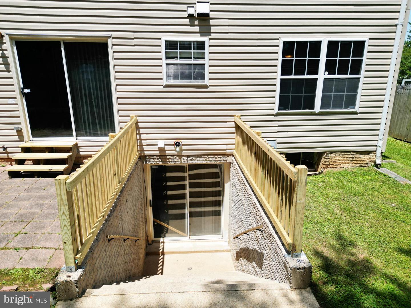 14131 ROCKINGHORSE DR, WOODBRIDGE, Virginia 22193, 4 Bedrooms Bedrooms, ,3 BathroomsBathrooms,Residential,For sale,14131 ROCKINGHORSE DR,VAPW2094716 MLS # VAPW2094716