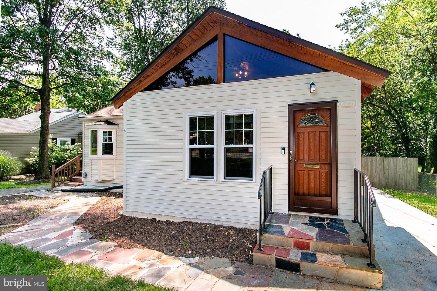 2904 FAIRMONT ST, FALLS CHURCH, Virginia 22042, 3 Bedrooms Bedrooms, ,3 BathroomsBathrooms,Residential,For sale,2904 FAIRMONT ST,VAFX2241322 MLS # VAFX2241322