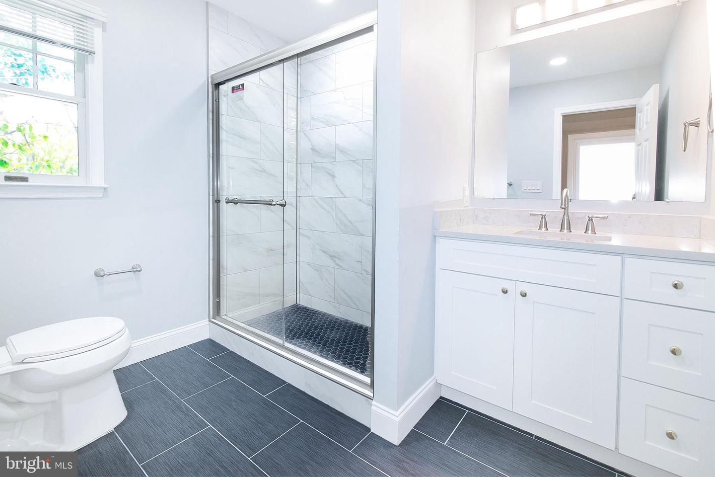 2904 FAIRMONT ST, FALLS CHURCH, Virginia 22042, 3 Bedrooms Bedrooms, ,3 BathroomsBathrooms,Residential,For sale,2904 FAIRMONT ST,VAFX2241322 MLS # VAFX2241322